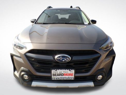 Used 2023 Subaru Outback Limited AWD/4WD image 7