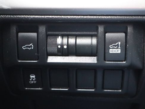 Used 2018 Subaru Outback 2.5i Premium AWD/4WD image 29