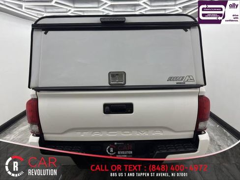 Used 2021 Toyota Tacoma SR5 image 5