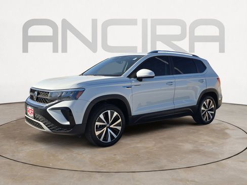 Used 2023 Volkswagen Taos SE image 6