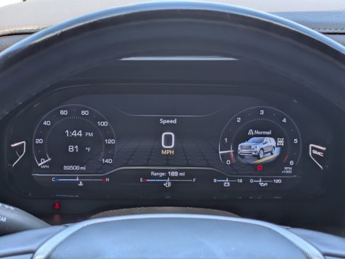 Certified 2023 GMC Yukon XL Denali image 28