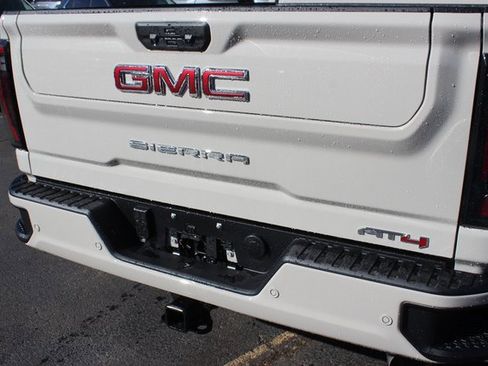 New 2026 GMC Sierra 2500 AT4 w/ AT4 Premium Plus Package image 21