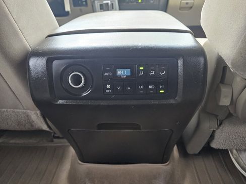 Used 2008 Toyota Sequoia SR5 AWD/4WD image 41