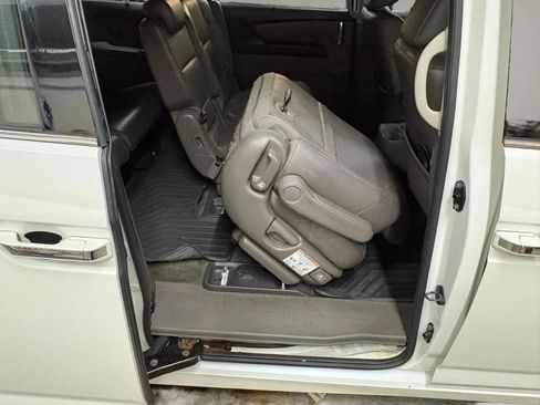 Used 2017 Honda Odyssey Touring image 23