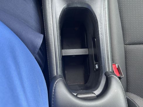 Used 2021 Honda HR-V LX image 19