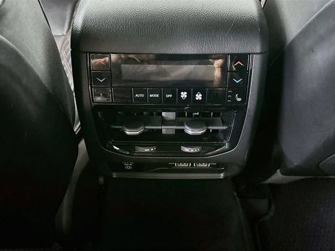 Used 2022 Jeep Grand Cherokee Summit AWD/4WD image 22