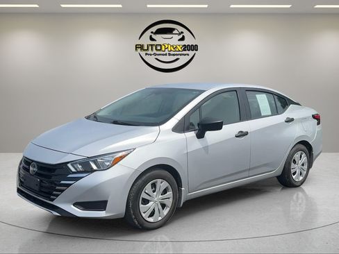 Used 2024 Nissan Versa S w/ Trunk Package FWD image 3