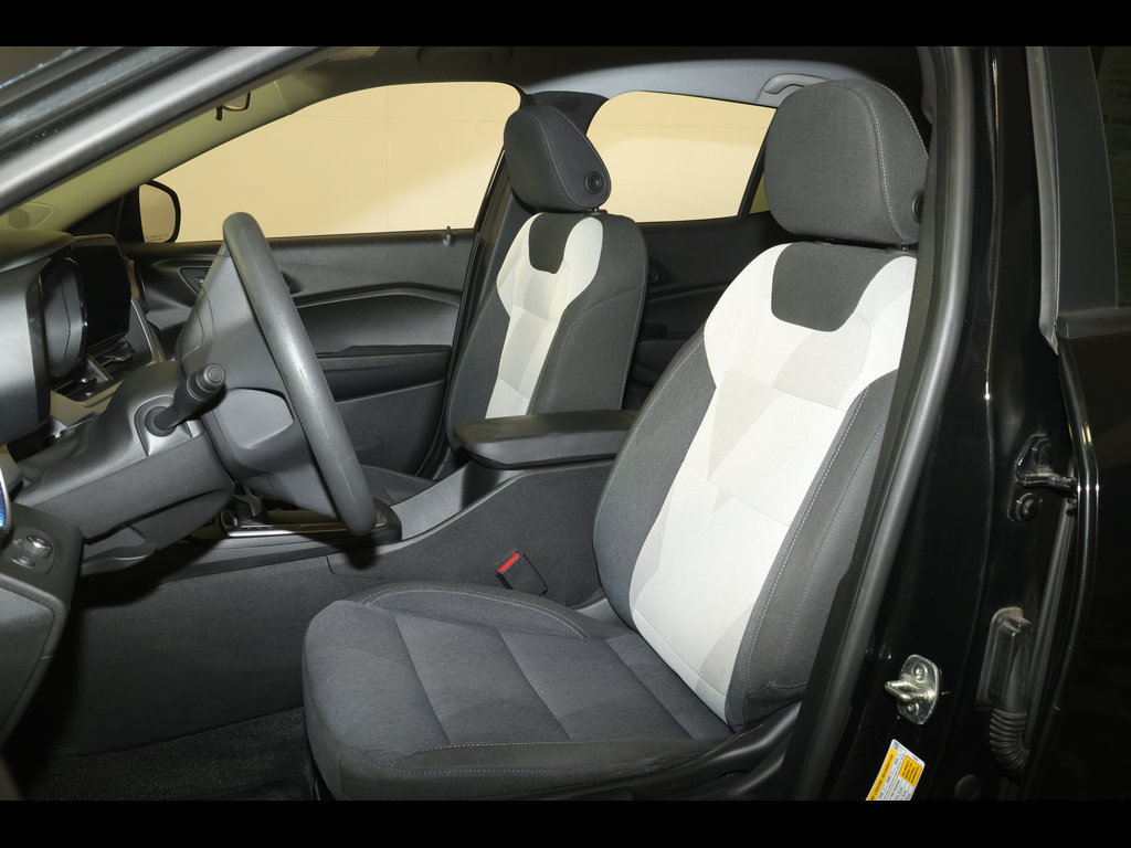 Used 2024 Chevrolet Trax LS w/ LS Convenience Package FWD image 20