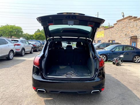 Used 2014 Porsche Cayenne S w/ Comfort Plus Package image 13