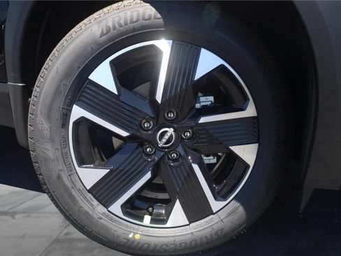 New 2026 Nissan Kicks SV w/ Cold Weather Package AWD/4WD image 3