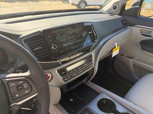 New 2026 Honda Ridgeline RTL image 10