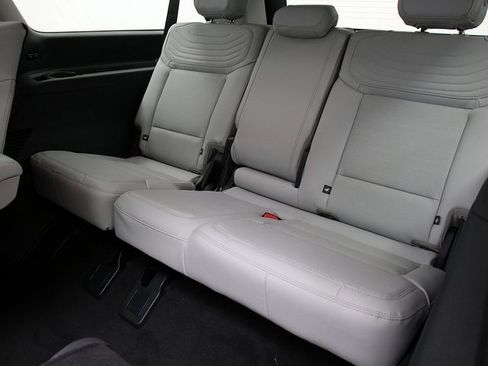 New 2025 Ford Expedition Max Platinum w/ Platinum Ultimate Package image 12