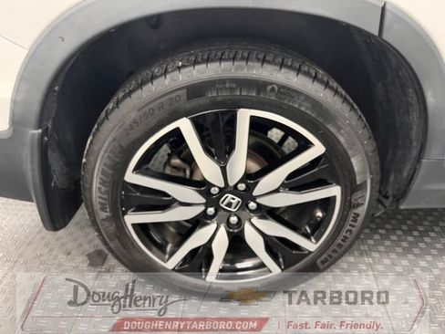 Used 2022 Honda Pilot Touring image 16