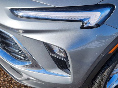 Used 2024 Buick Encore GX Preferred w/ Comfort Package image 5