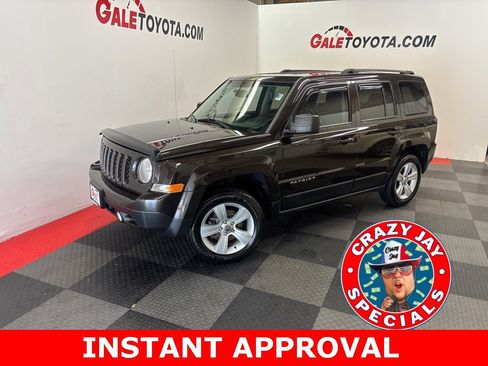Used 2014 Jeep Patriot Latitude image 1