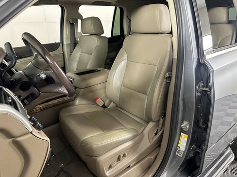 Used 2019 GMC Yukon SLT w/ Open Road Package AWD/4WD image 14