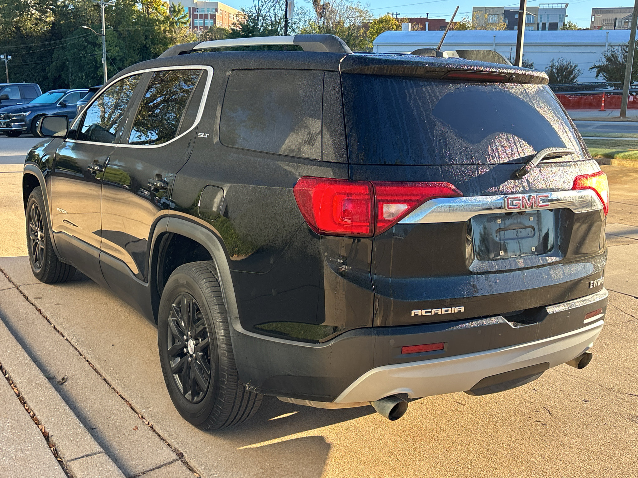 Used 2018 GMC Acadia SLT FWD image 6
