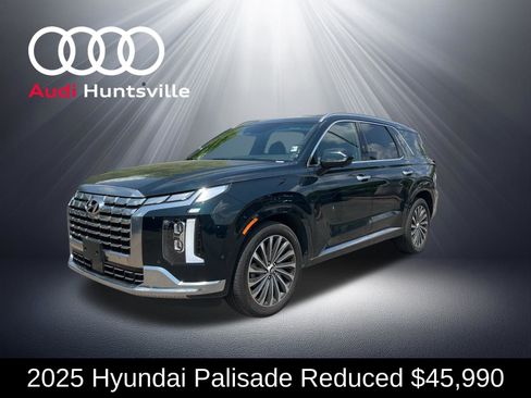 Used 2025 Hyundai Palisade Calligraphy FWD image 1