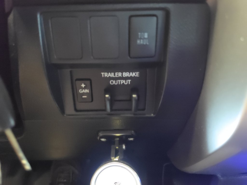 Used 2020 Toyota Tundra SR5 w/ SR5 Upgrade Package RWD image 29