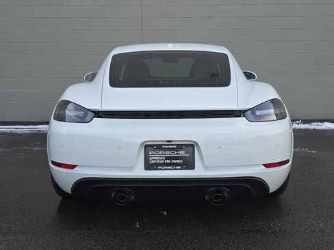 Certified 2025 Porsche 718 Cayman GT4 image 8