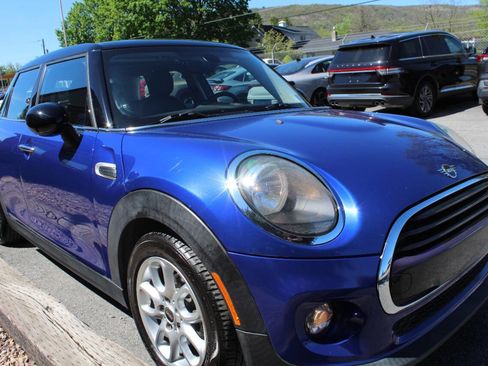 Used 2019 MINI Cooper 4-Door Hardtop FWD image 5