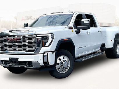 Used 2025 GMC Sierra 3500 Denali w/ Denali Reserve Package