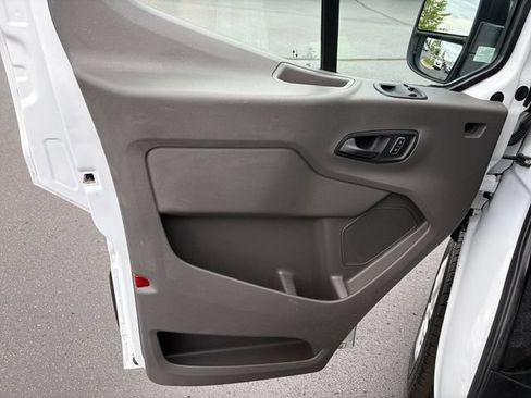 Used 2025 Ford Transit 250 Low Roof w/ Exterior Upgrade Package RWD image 18
