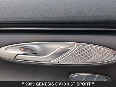 Used 2025 Genesis GV70 3.5T Sport AWD/4WD image 12