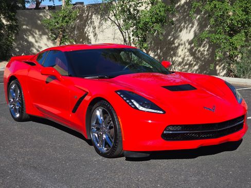Used 2014 Chevrolet Corvette Stingray Coupe w/ 2LT Preferred Equipment Group image 2