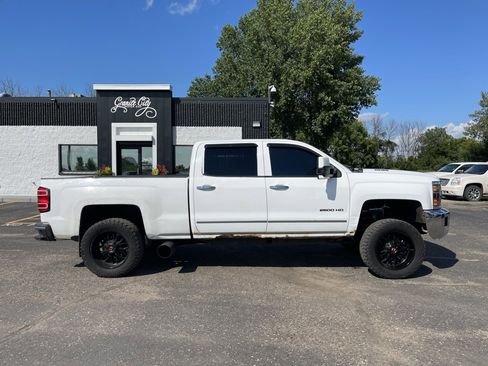 Used 2015 Chevrolet Silverado 2500 LTZ w/ Duramax Plus Package image 3