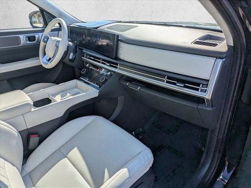 Certified 2025 Hyundai Santa Fe SEL image 21
