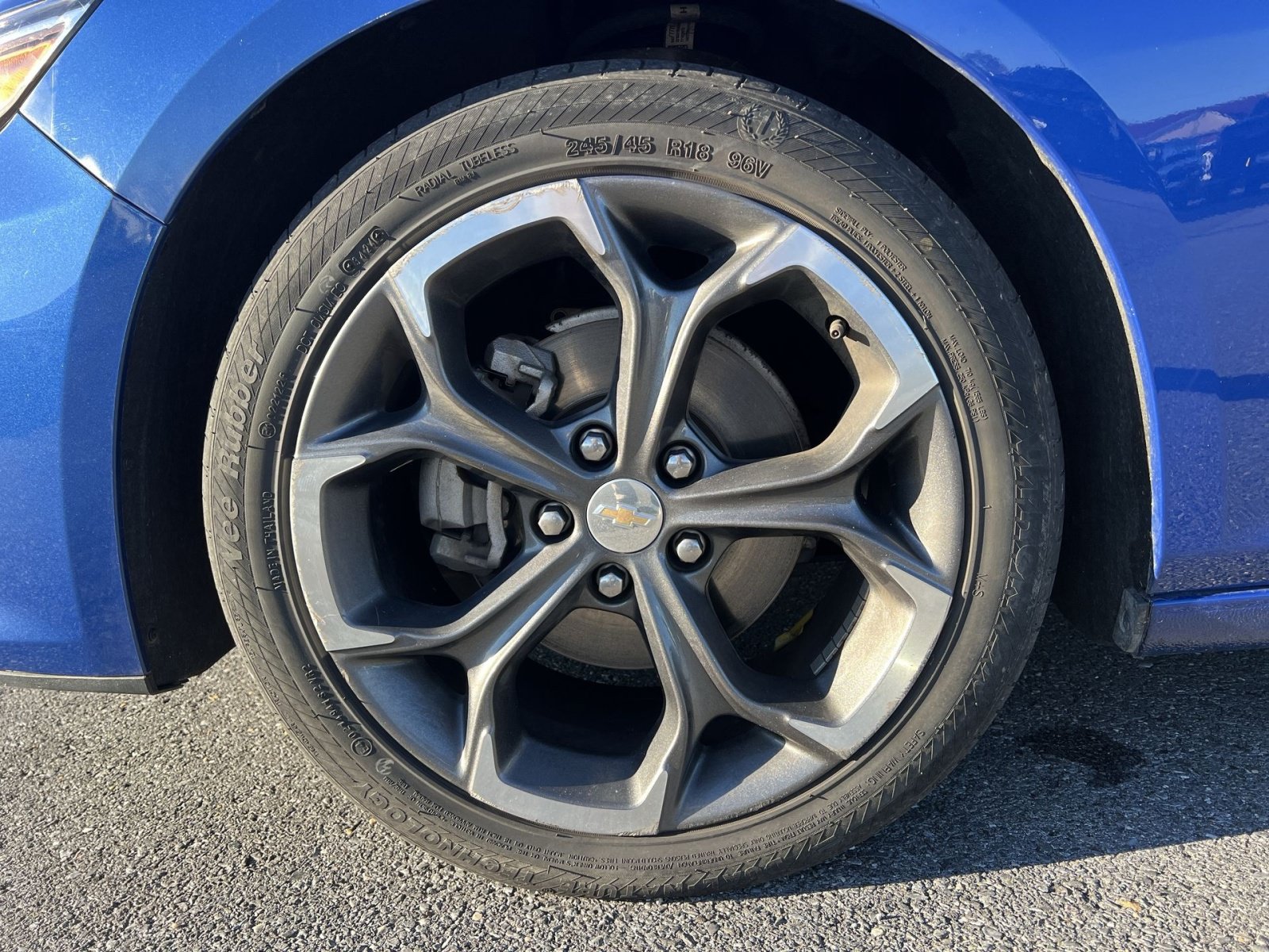 Used 2023 Chevrolet Malibu LT FWD image 12