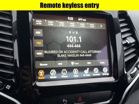 Used 2020 Jeep Cherokee Limited image 17