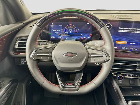 New 2026 Chevrolet Traverse RS w/ LPO, Floor Liner Package AWD/4WD image 11