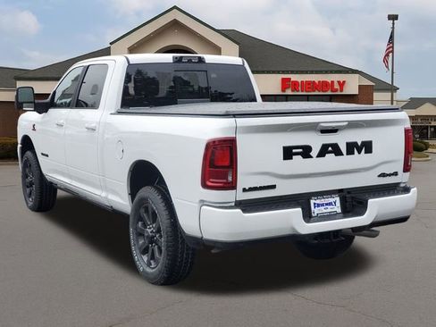 New 2026 RAM 2500 Laramie AWD/4WD image 4
