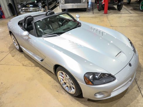 Used 2004 Dodge Viper SRT-10 image 14