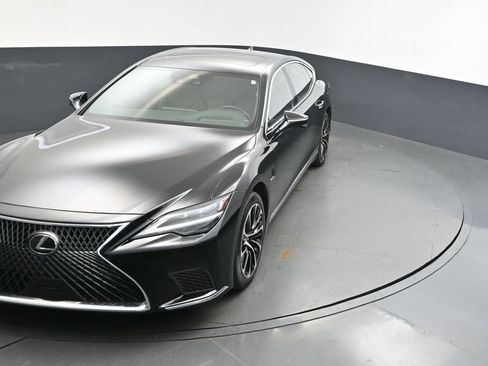 Used 2023 Lexus LS 500h AWD w/ Luxury Package image 31