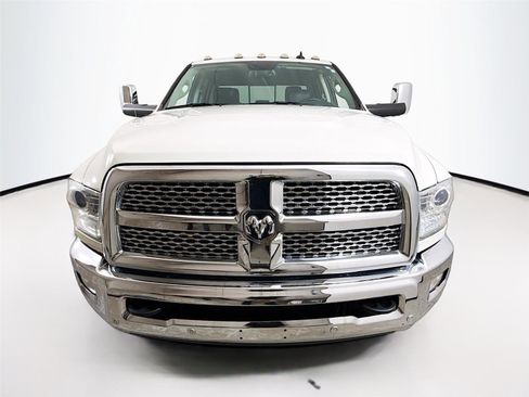 Used 2018 RAM 3500 Laramie image 2