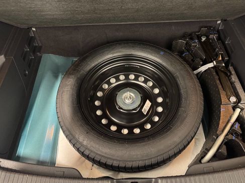 Used 2022 Volkswagen Atlas Cross Sport SE image 30