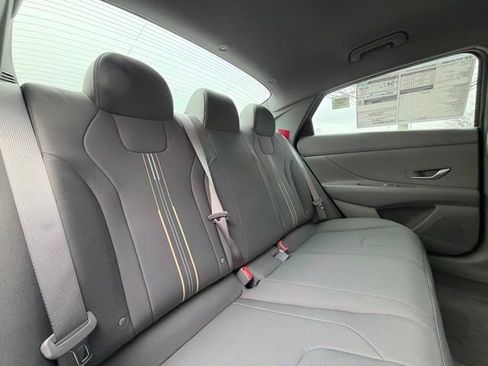New 2026 Hyundai Elantra Hybrid FWD image 28