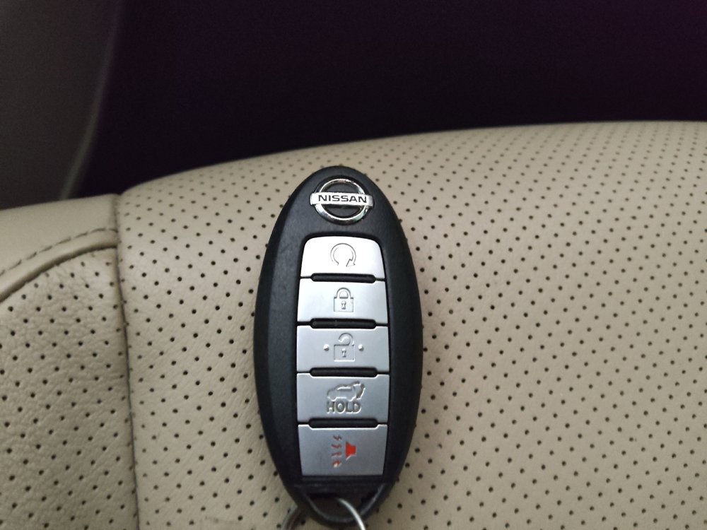 Used 2018 Nissan Rogue SL w/ Premium Package FWD image 32