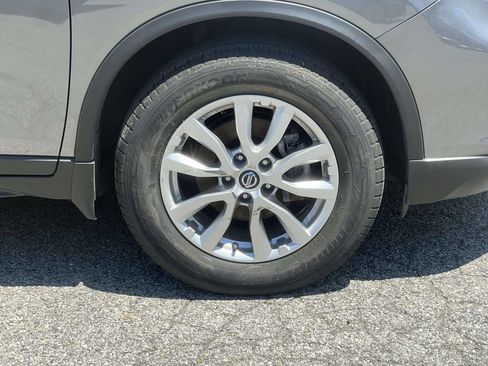 Used 2020 Nissan Rogue SV AWD/4WD image 7