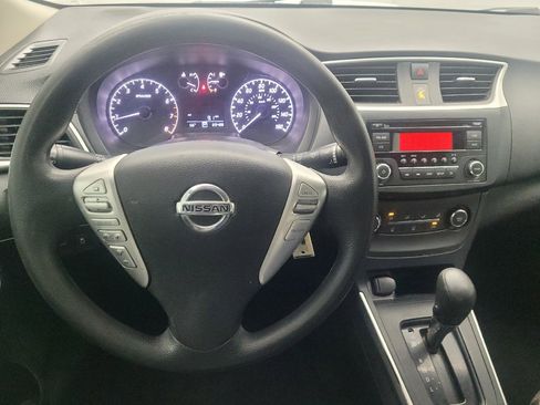 Used 2017 Nissan Sentra S image 22