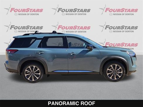 New 2026 Nissan Pathfinder Platinum image 3