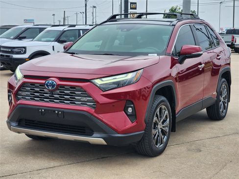 Used 2024 Toyota RAV4 Limited w/ Advanced Technology Package AWD/4WD image 3