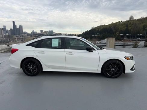 Certified 2023 Honda Civic Sport image 3