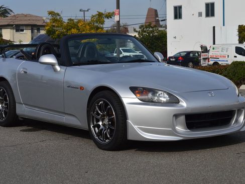 Used 2005 Honda S2000 Convertible 2D image 22