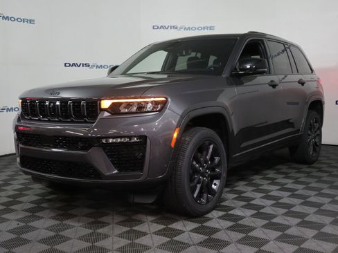 New 2026 Jeep Grand Cherokee Limited image 14