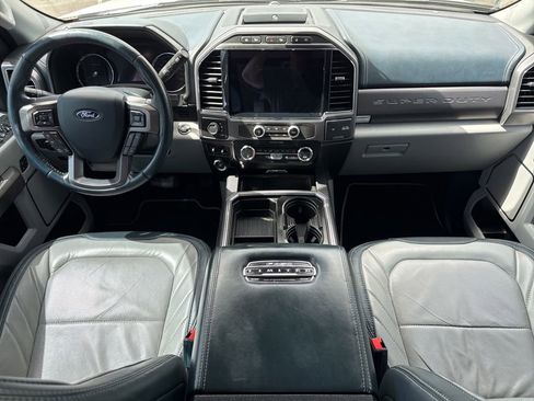 Used 2022 Ford F450 Limited w/ FX4 Off-Road Package image 27