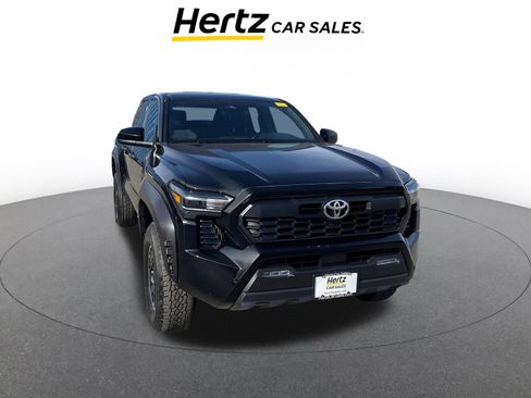 Used 2025 Toyota Tacoma SR image 1